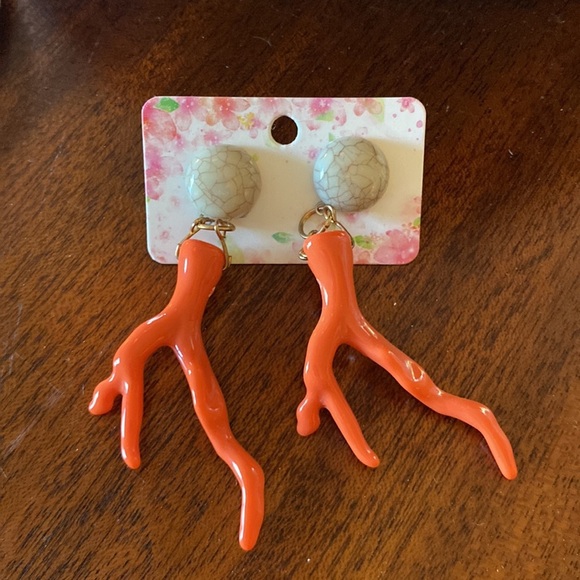 Coral Stud Earrings NWT - Orange OR Red Coral - Picture 2 of 4
